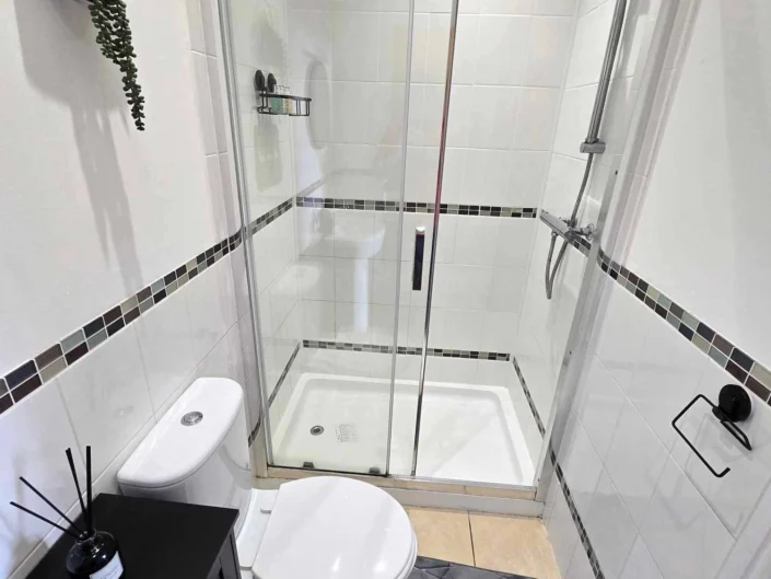 Alfred Road Shower