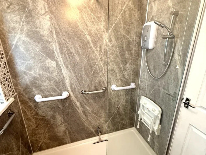 Cambria Shower